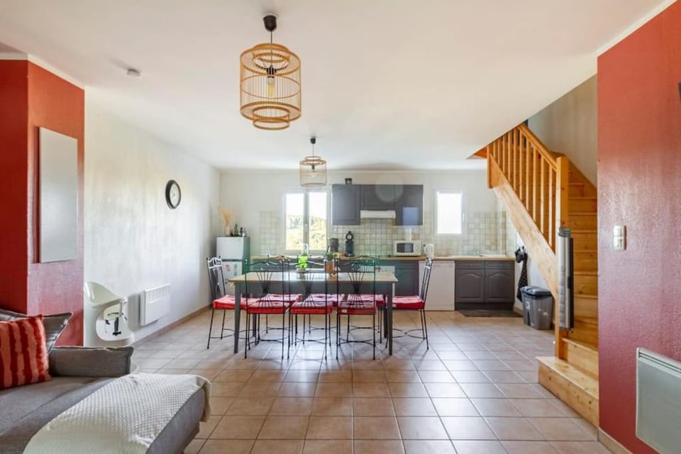 SARLAT, Apptmt T3 résidence CLIM PISCINE PARKING Apartment in Occitanie