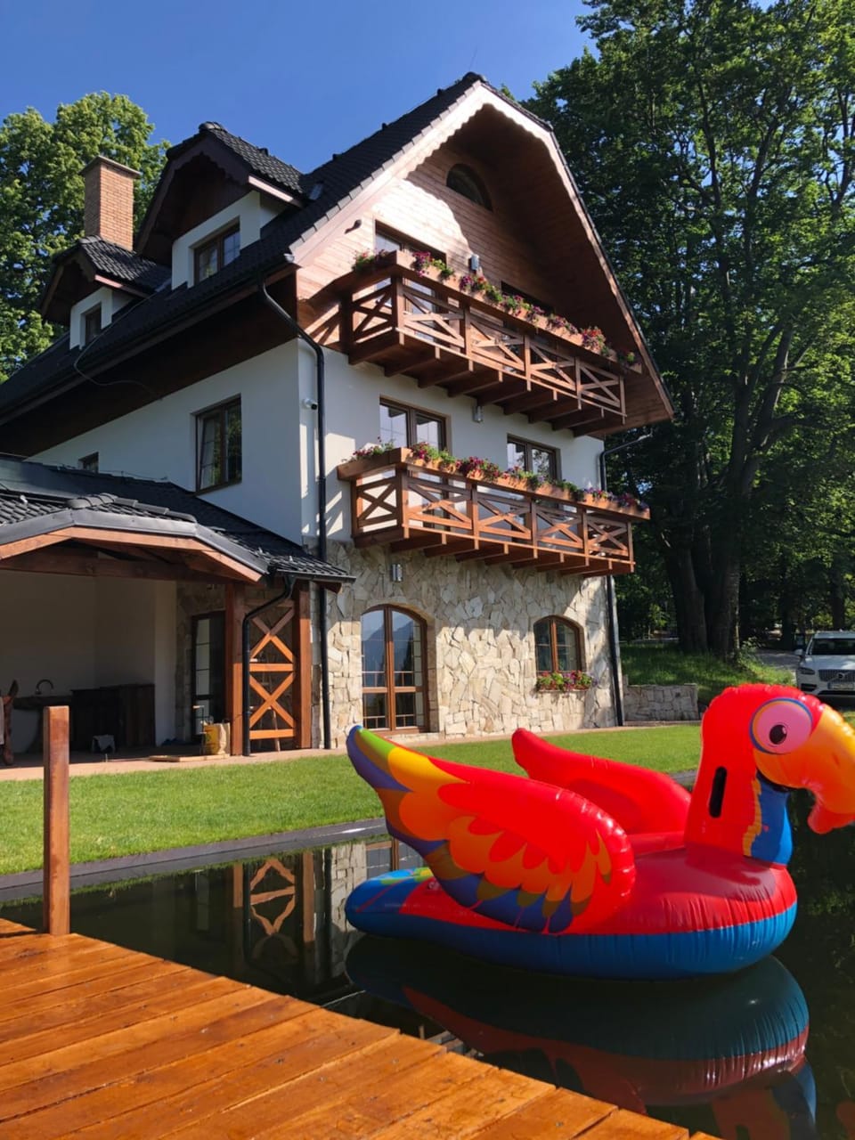 Property building, Swimming pool