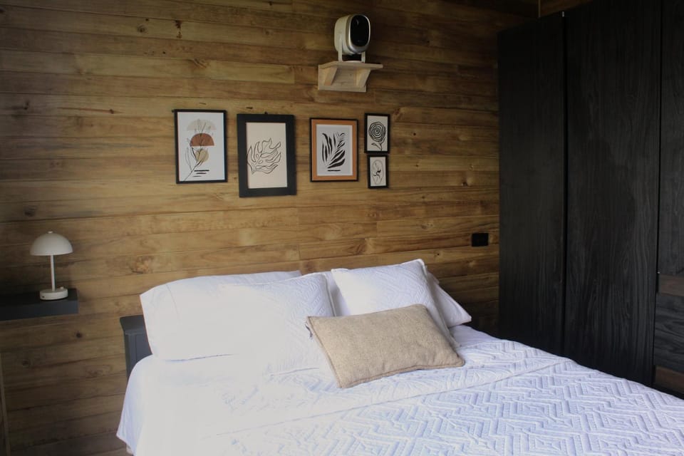 Glamping con jacuzzi cerca a Medellin House in Antioquia