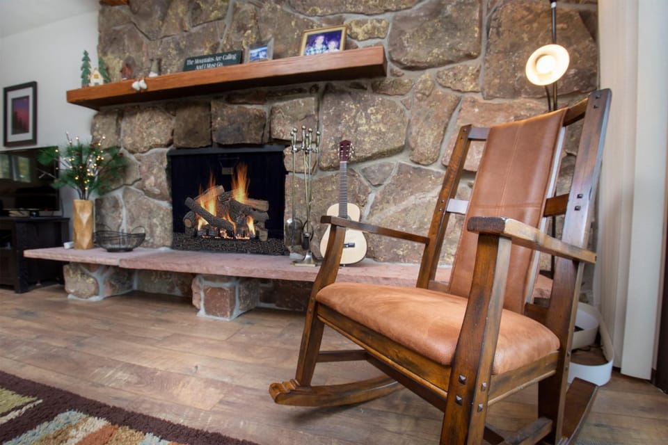 Living room, Seating area, fireplace, furniture