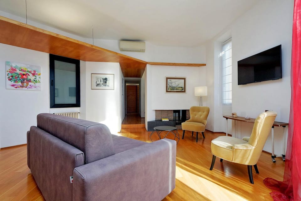 TV and multimedia, Living room