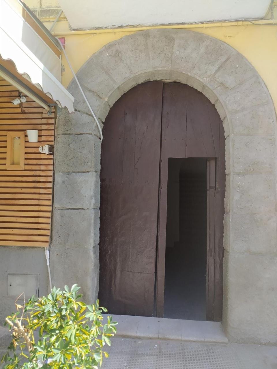 Facade/entrance