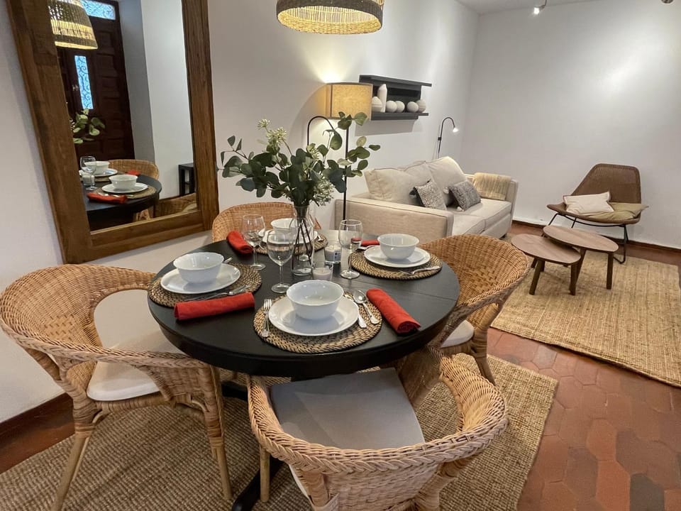 Living room, Seating area, Dining area