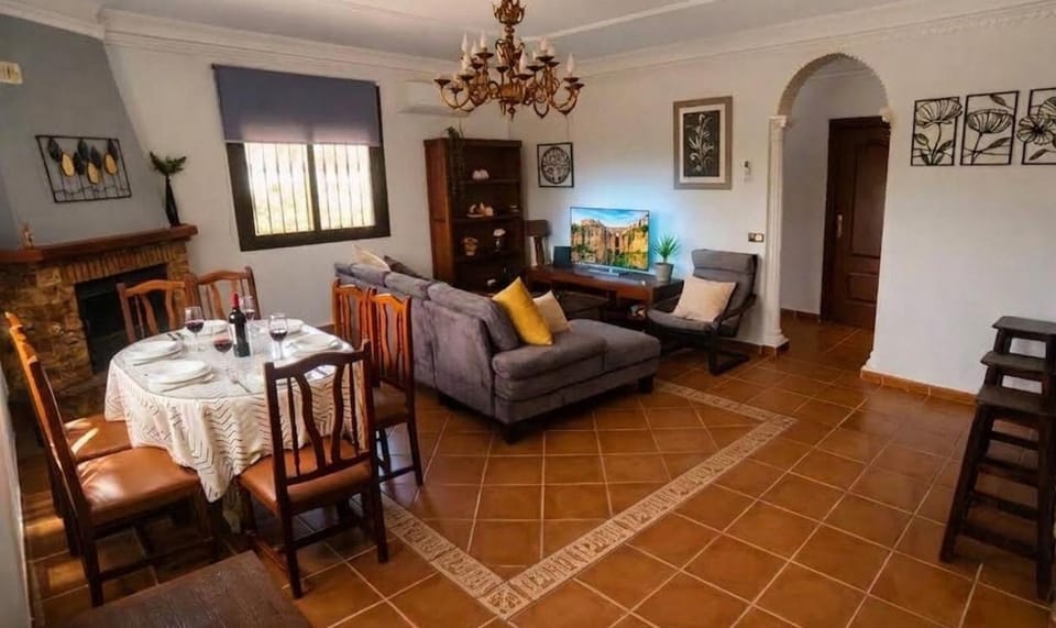 Living room, Lounge or bar