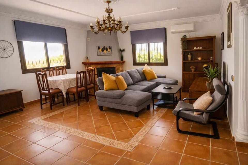 Living room, Lounge or bar
