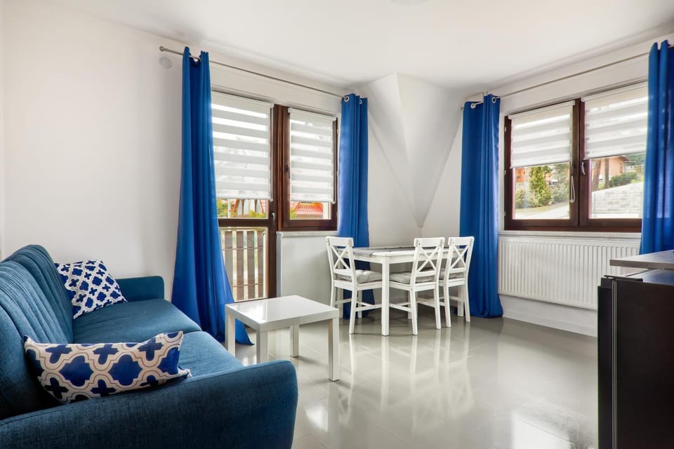 Coffee/tea facilities, Balcony/Terrace, Seating area, Dining area, minibar, stove, kitchen