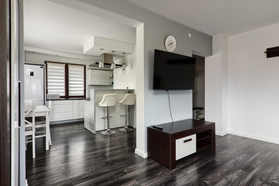TV and multimedia, Living room, Seating area, kitchen