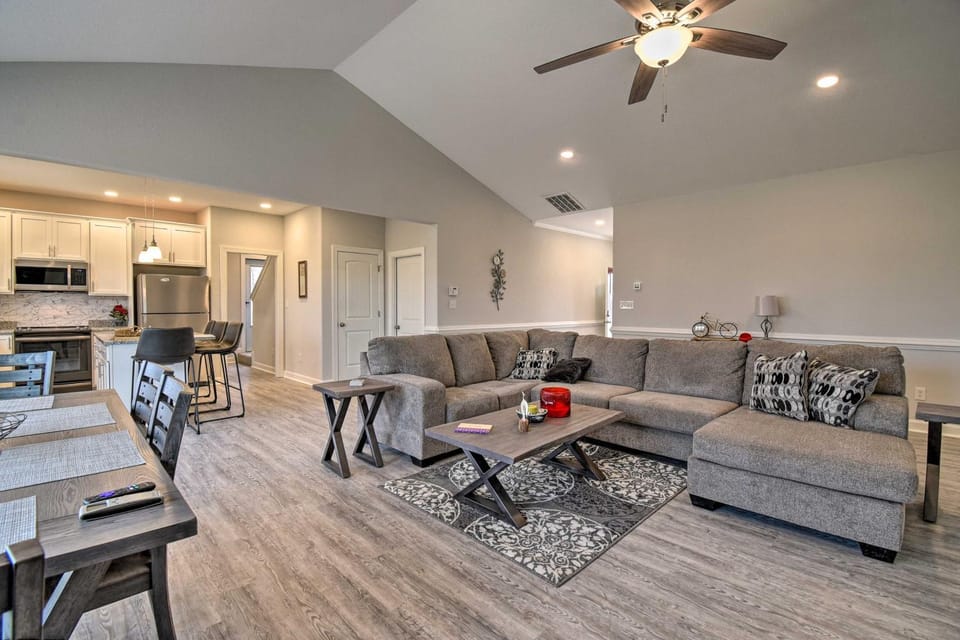 Spacious Home < 1 Mi to Kiptopeke State Park! House in Virginia