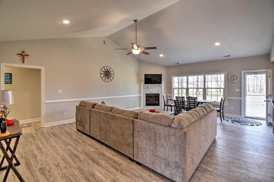 Spacious Home < 1 Mi to Kiptopeke State Park! House in Virginia