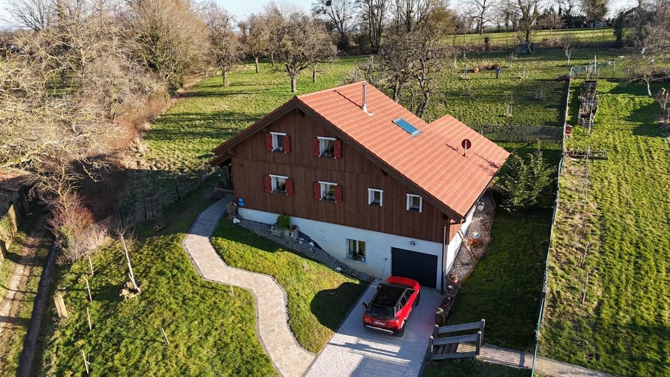 Le Chalet au vieux vignoble avec espace Sauna et Jacuzzi Chalet in Grand Est