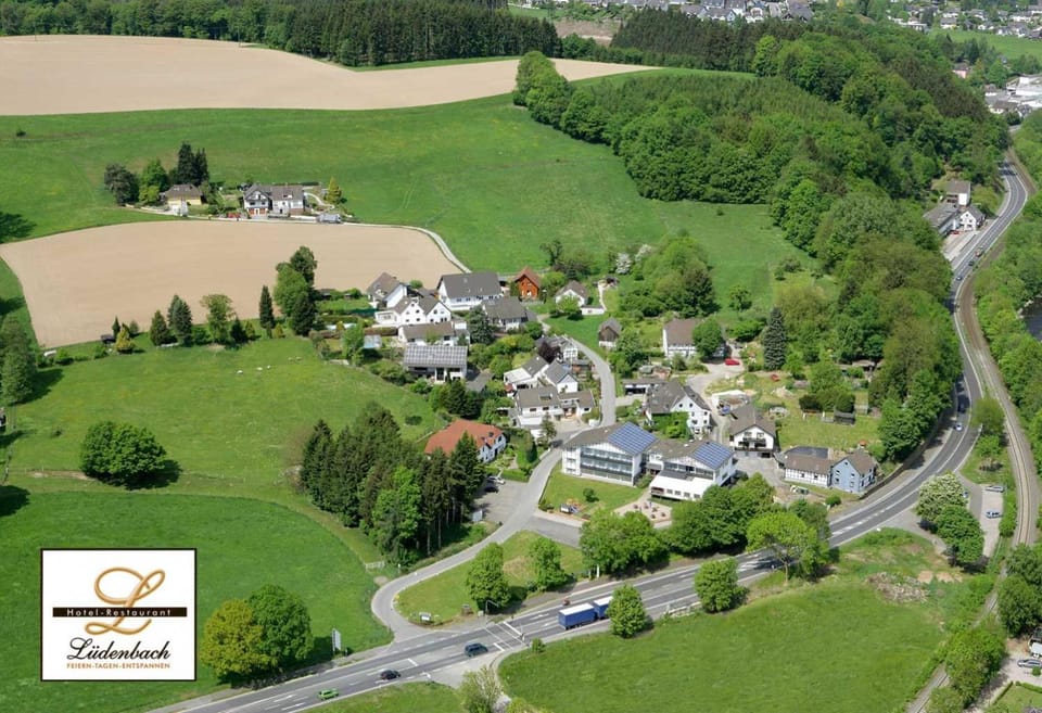 Property building, Neighbourhood, Natural landscape, Bird's eye view, View (from property/room), Garden view