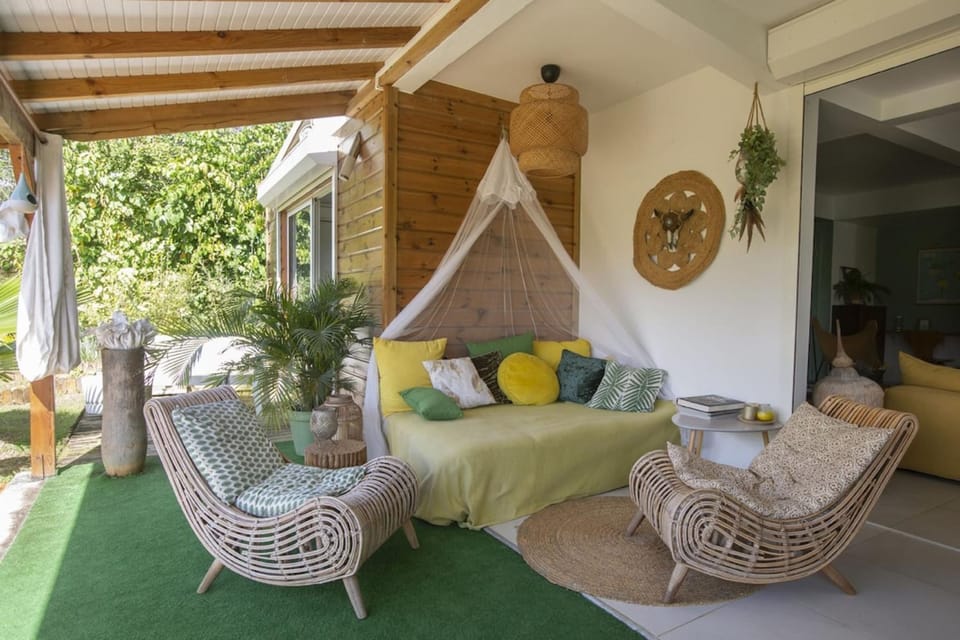 Villa Riva 5 Bedrooms Pool Ideal for Groups Villa in Le Gosier