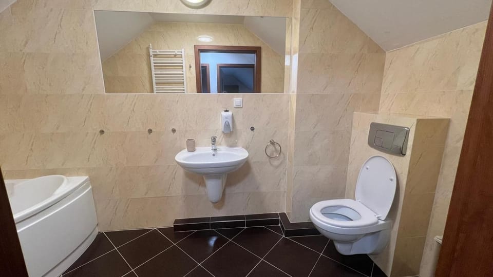 Toilet, Bathroom, Bath
