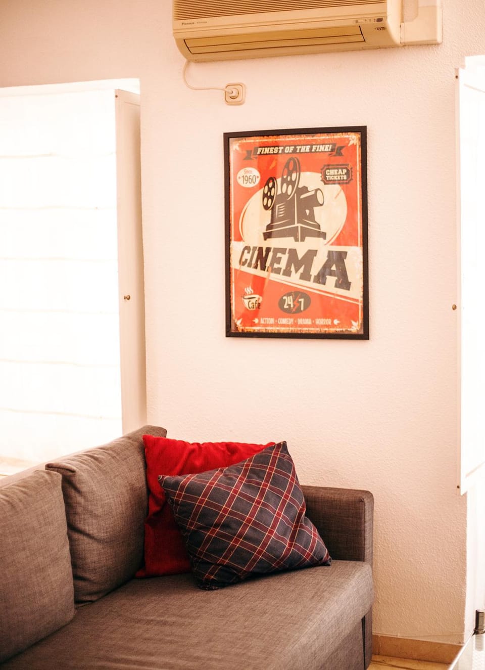 Living room, Seating area, air conditioner