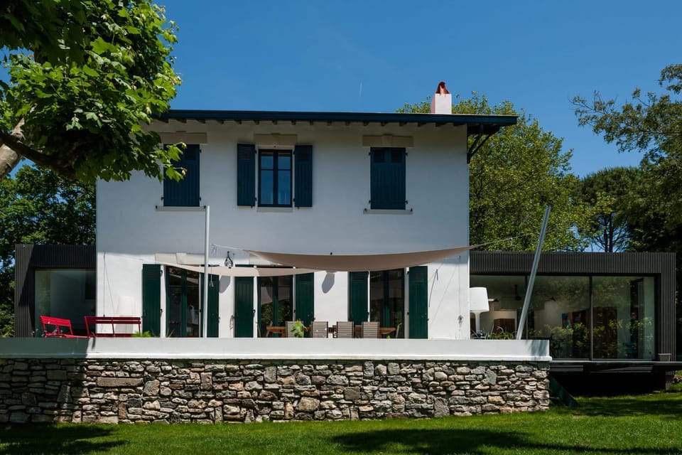 JOY Architect's villa with heated swimming pool and garden in Biarritz Villa in Biarritz