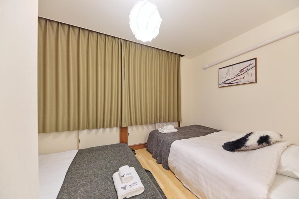 TORA HOTEL Tokyo Ueno 寅ホテル 上野 B Bed and Breakfast in Chiba Prefecture