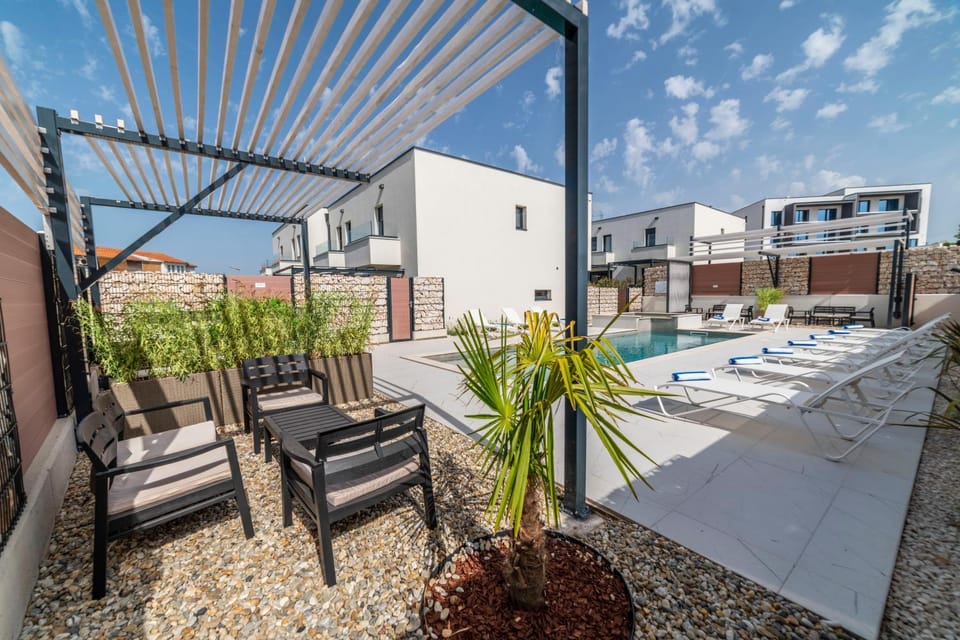 Patio, Balcony/Terrace