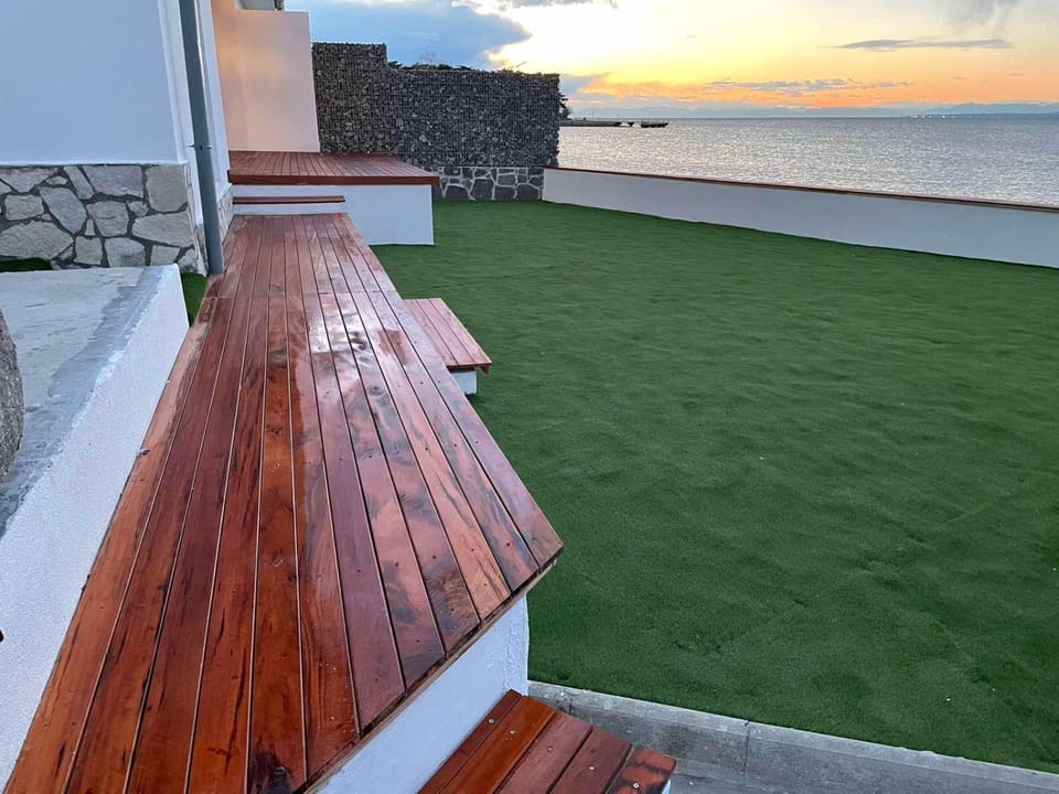 Property building, Patio, Balcony/Terrace, Beach