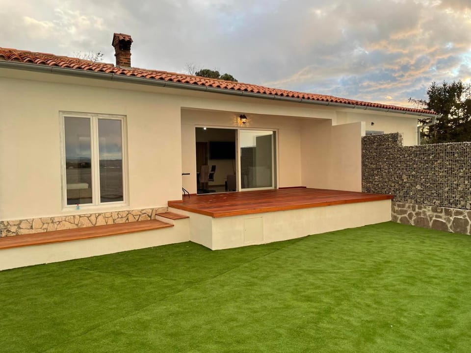 Property building, Patio, Balcony/Terrace, Beach
