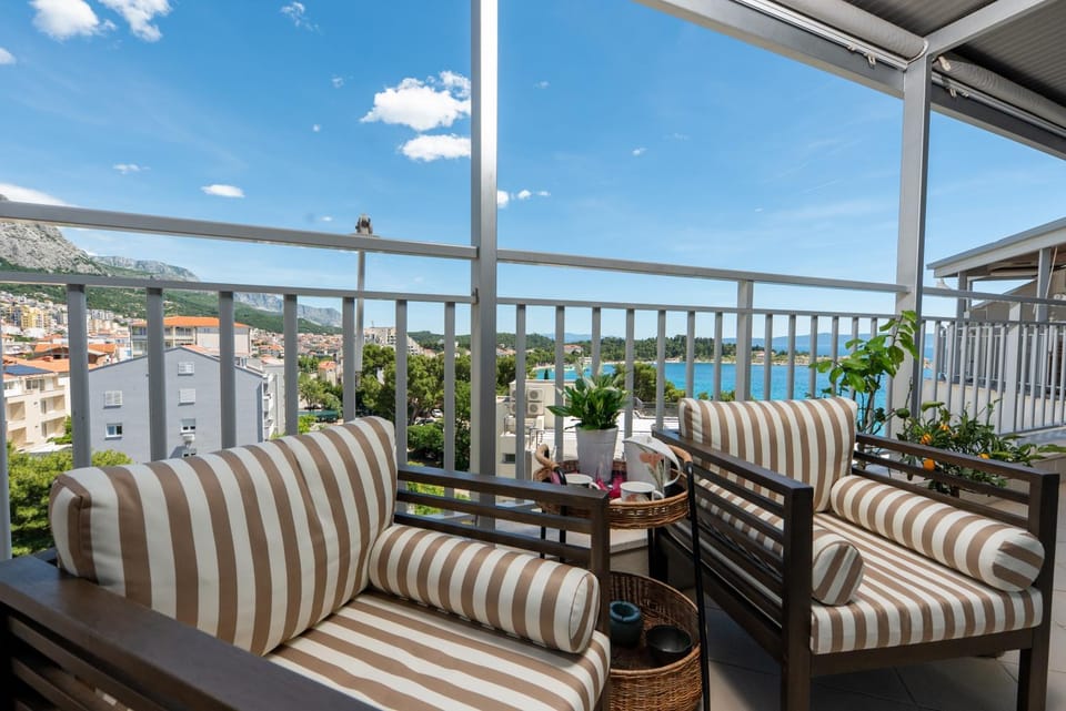 Seafront Apartment Silvija Apartment in Makarska