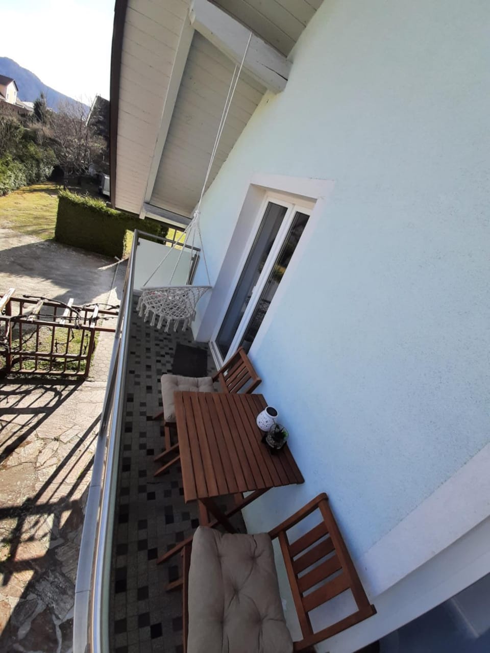 Property building, Patio, Balcony/Terrace