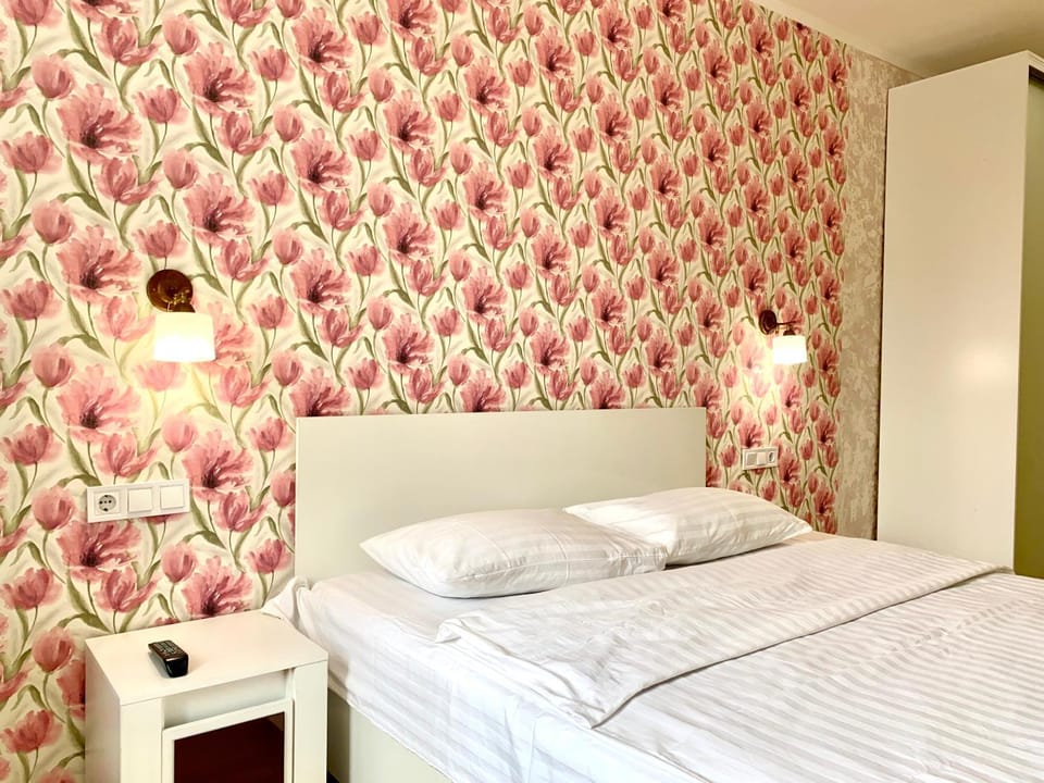 ApartPoltava СВІТЛО ЦІЛОДОБОВО Вишукані апартаменти, 2-ОКРЕМІ КІМНАТИ, квартира в НОВОМУ будинку, Банківський ЧЕК Apartment in Ukraine