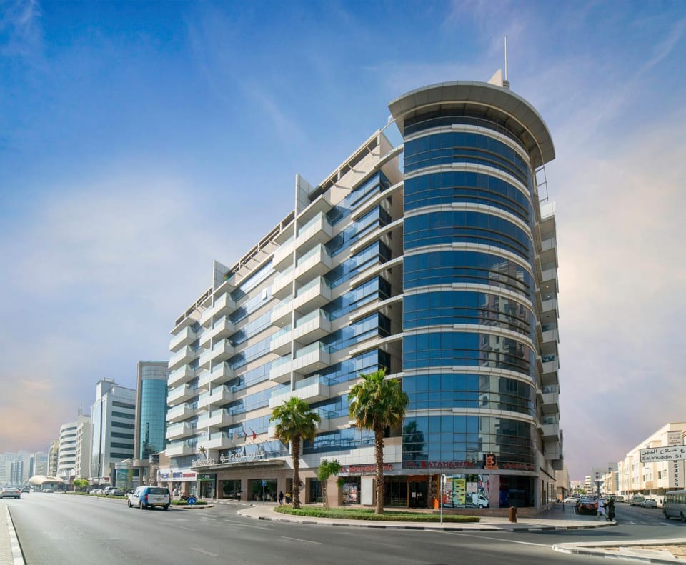 Property building, Facade/entrance