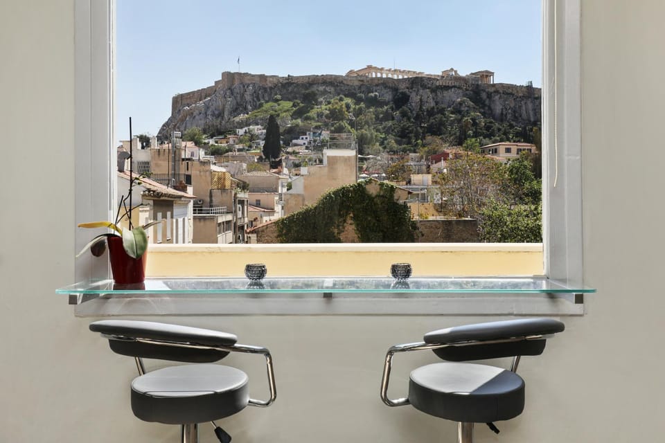 Day, Natural landscape, Living room, City view, Landmark view