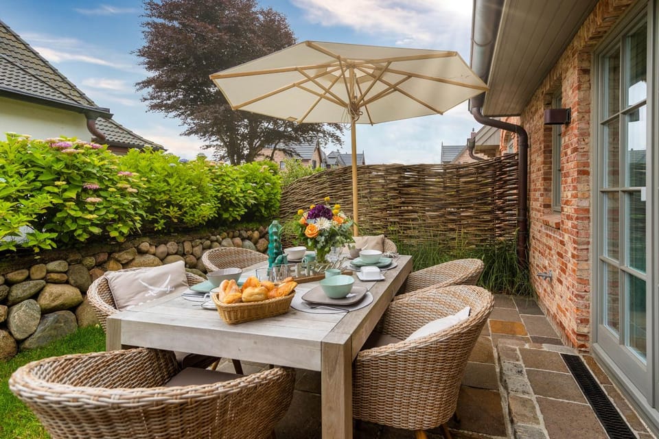 Day, Garden, Balcony/Terrace, Food and drinks, Seating area, Garden view