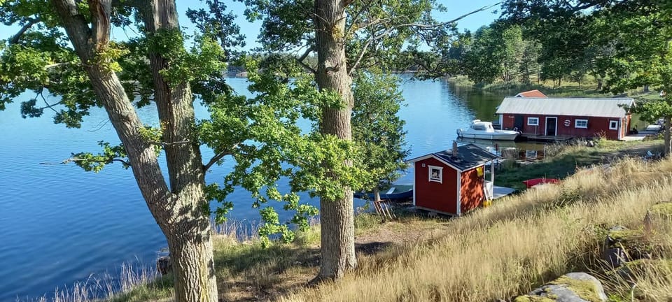 Sankt Anna Bed and Boat, Bed and Breakfast in Sweden