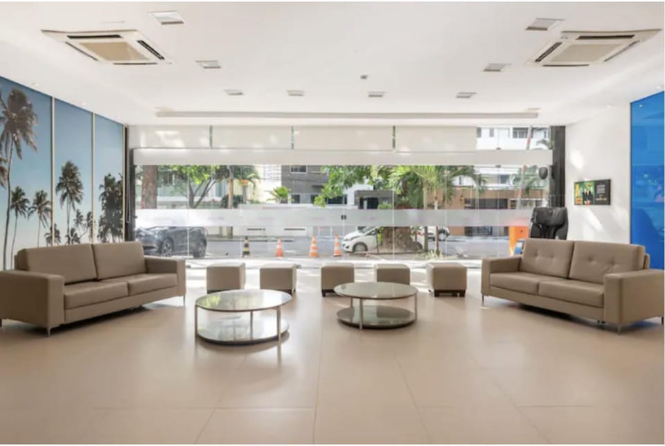 Communal lounge/ TV room, Lobby or reception