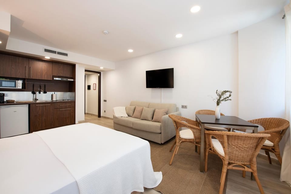 Aparthotel Centric Apartment hotel in Castelldefels