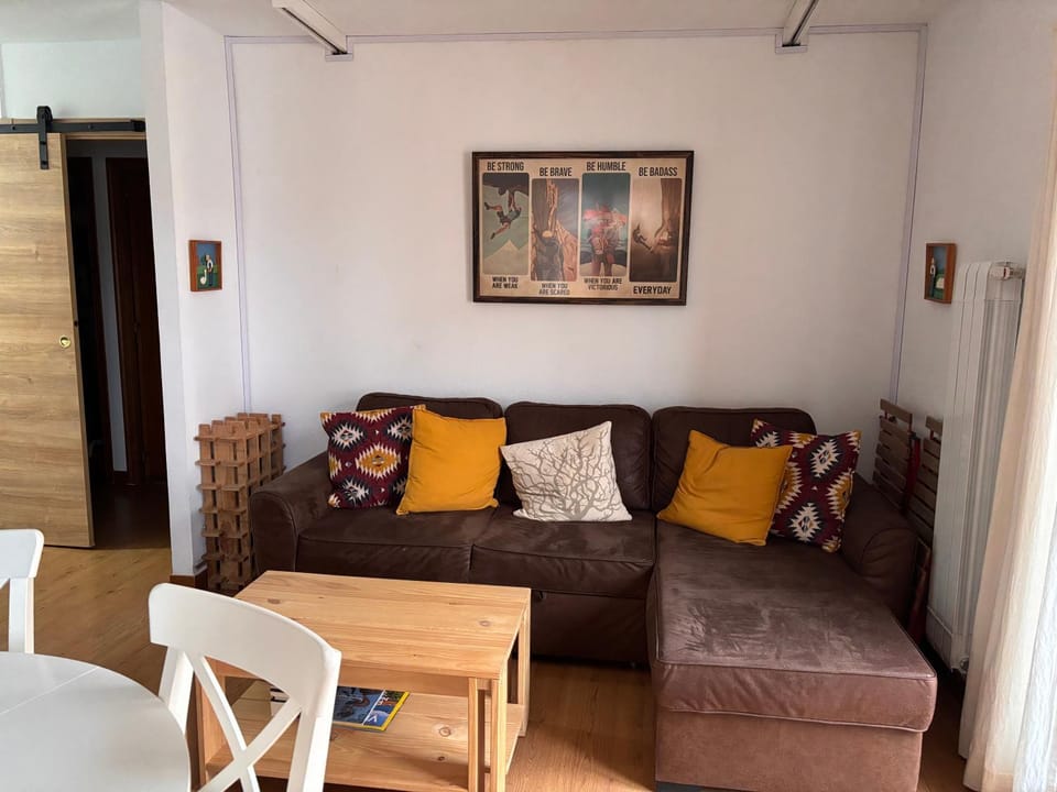 Casa Bihotz - Bonito y céntrico apartamento con garaje en Sallent Apartment in Sallent de Gállego