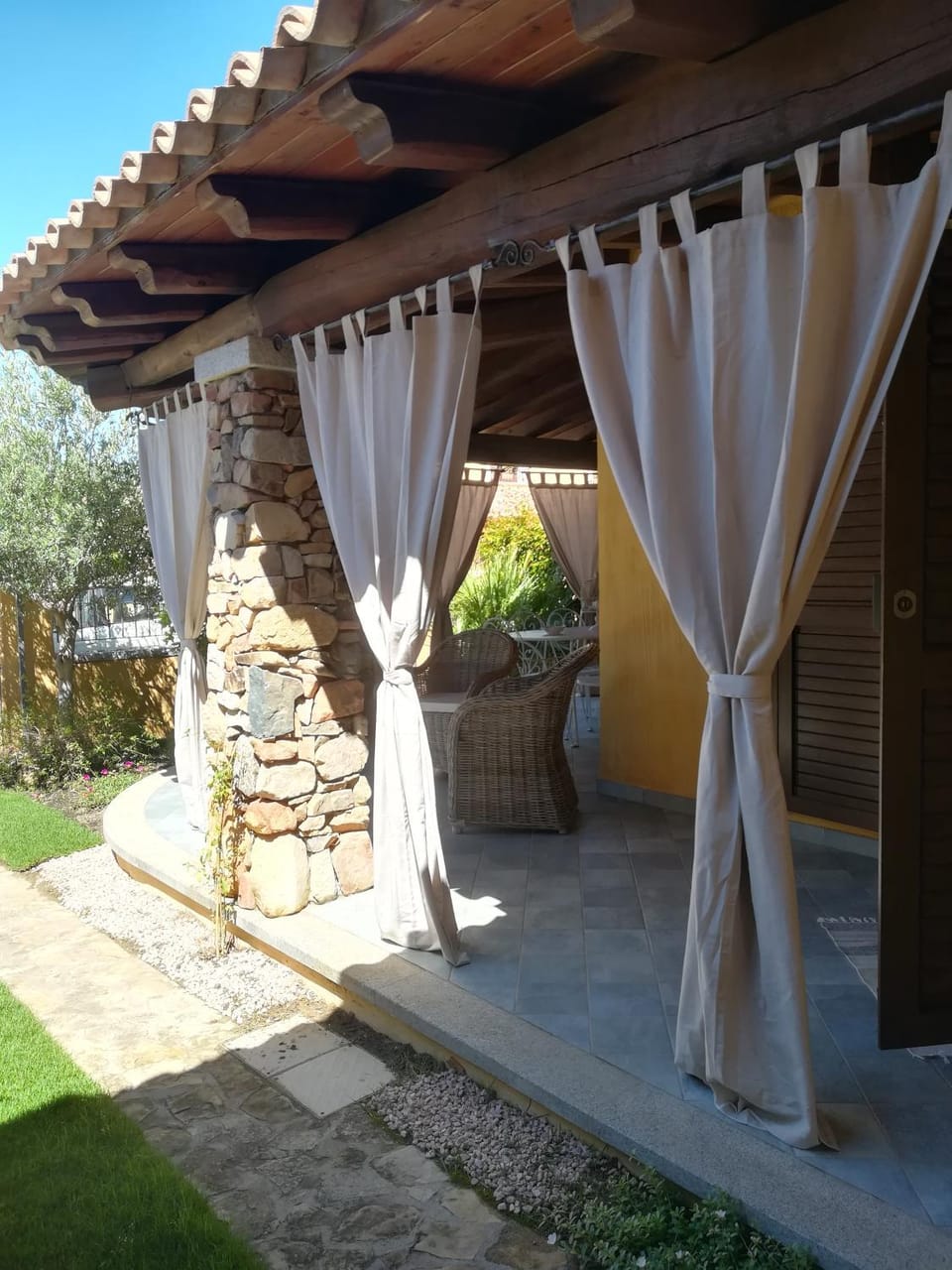 Patio, Facade/entrance, Garden view
