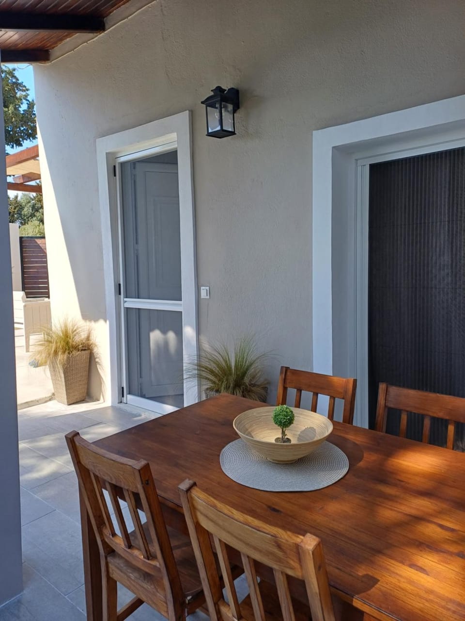 Patio, Dining area