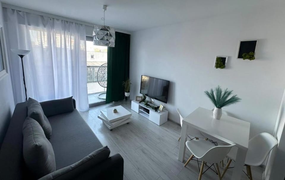 Green Apartment Promenada Gwiazd- widok na morze. Apartment in Miedzyzdroje