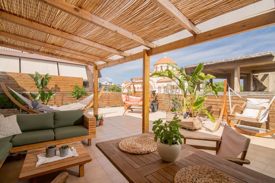 Patio, Day, Garden, View (from property/room), Balcony/Terrace, Seating area, Garden view