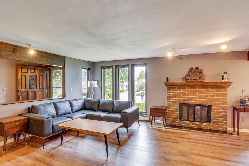 Near Downtown & Fishing: Anchorage Escape! House in Anchorage