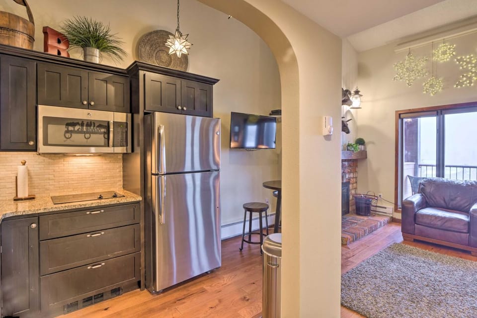 At Base of Peak 9! Unit w/ Hot Tub in Breckenridge House in Breckenridge