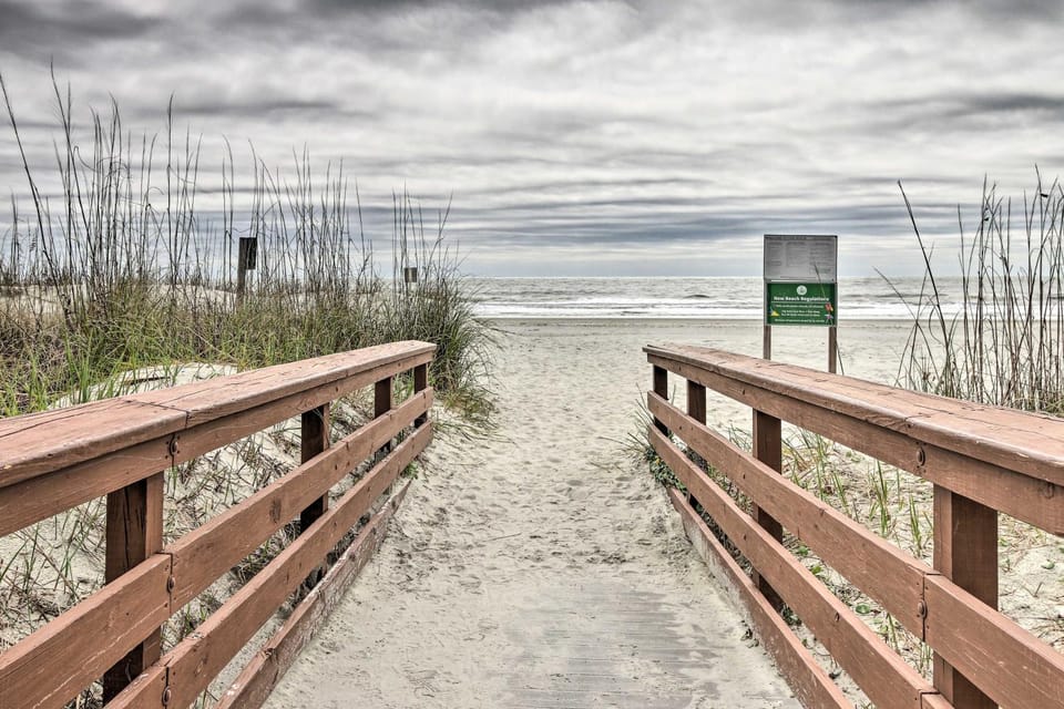 Charming Lakefront Retreat in Palmetto Dunes! House in Hilton Head Island