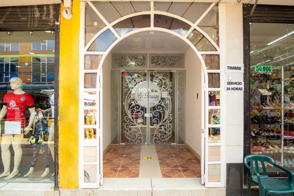 Facade/entrance