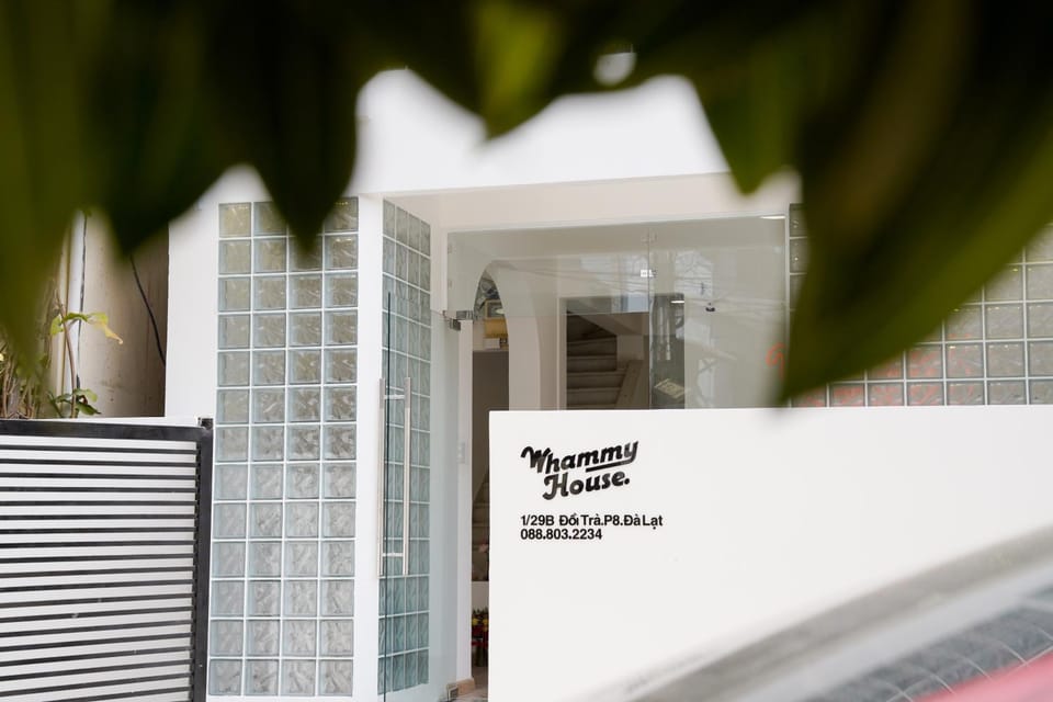 Facade/entrance, Property logo or sign, Lobby or reception