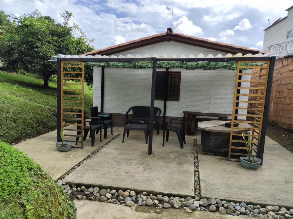 Casa de Campo Condina, hospedaje Familiar en la Naturaleza House in Pereira