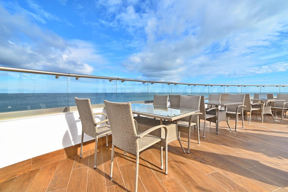 Lounge or bar, Sea view