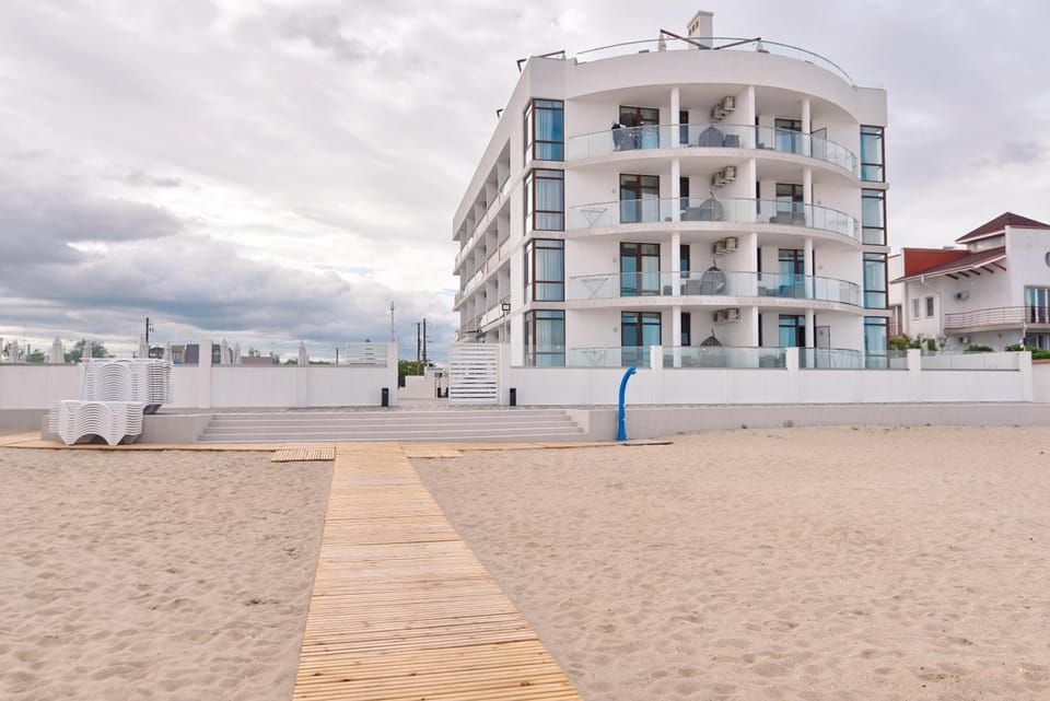 Property building, Neighbourhood, Beach