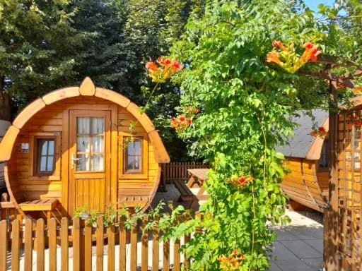 Property building, Garden
