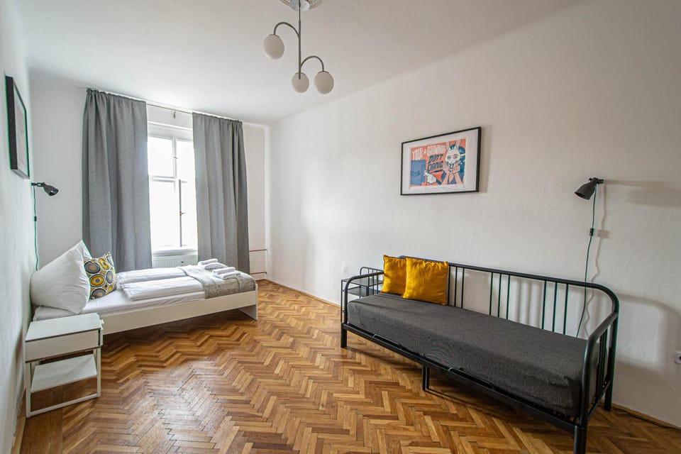 Seating area, Bedroom