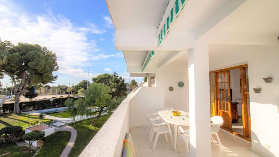 Balcony/Terrace, Garden view