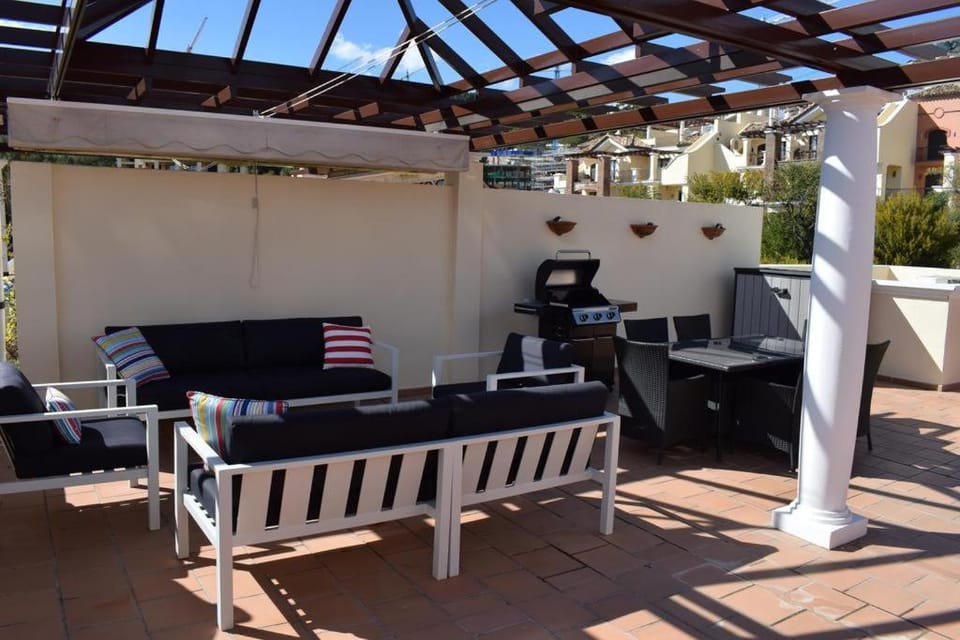 Penthouse Los Arqueros Apartment in Costa del Sol