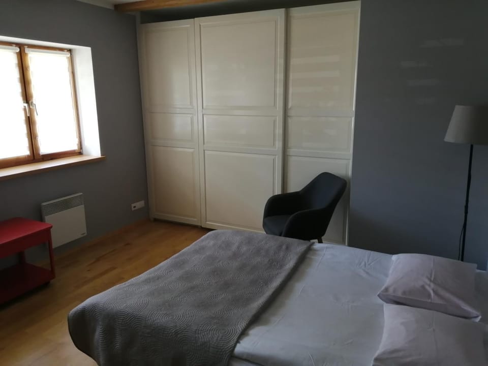 Bed, Photo of the whole room, Bedroom, wardrobe